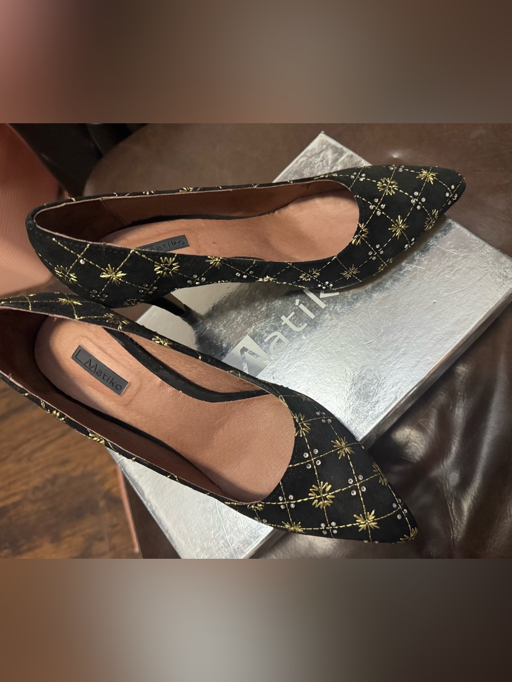 Anthropologie - Mariko Black and Gold kitten heels